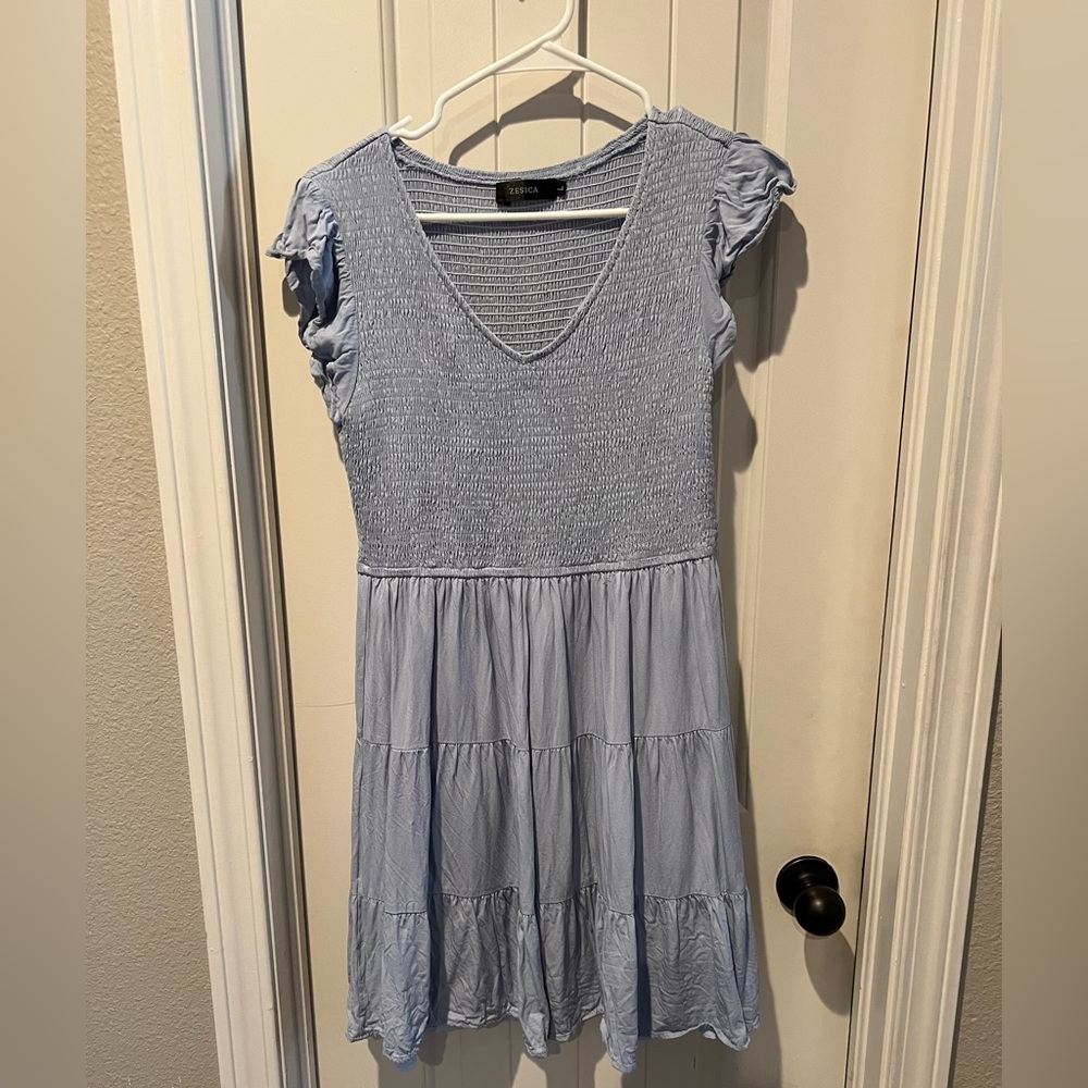 Zesica Light Blue Smocked dress sz Large